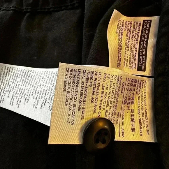 Levi Strauss Jean jacket women's size small black with pockets and high collar - Picture 15 of 16